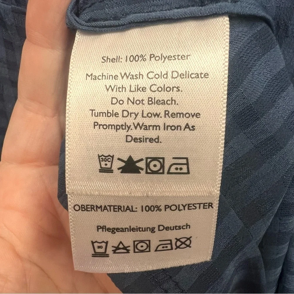 Eddie Bauer semi-sheer blue patterned blouse with front buttons size large